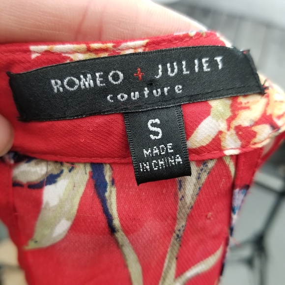 Romeo and Juliet couture floral backless jumpsuit size small - Picture 10 of 10